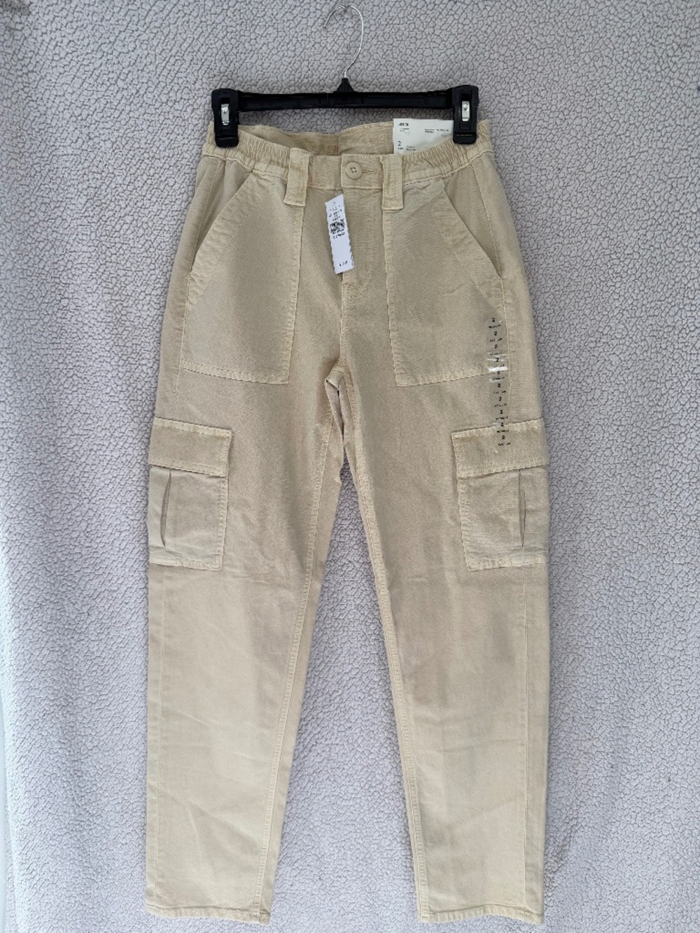NWT American Eagle 90s Straight High Rise Cargo Pants Beige Tan 2 26W Regular